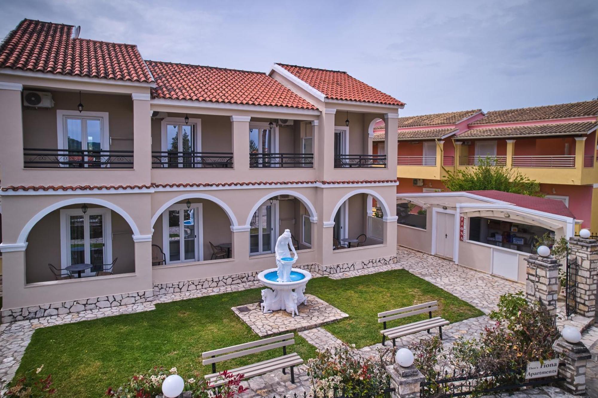 Fiona Apartments Roda  Bagian luar foto