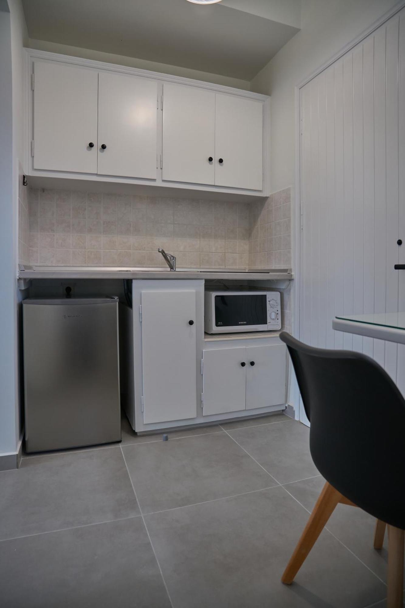 Fiona Apartments Roda  Bagian luar foto