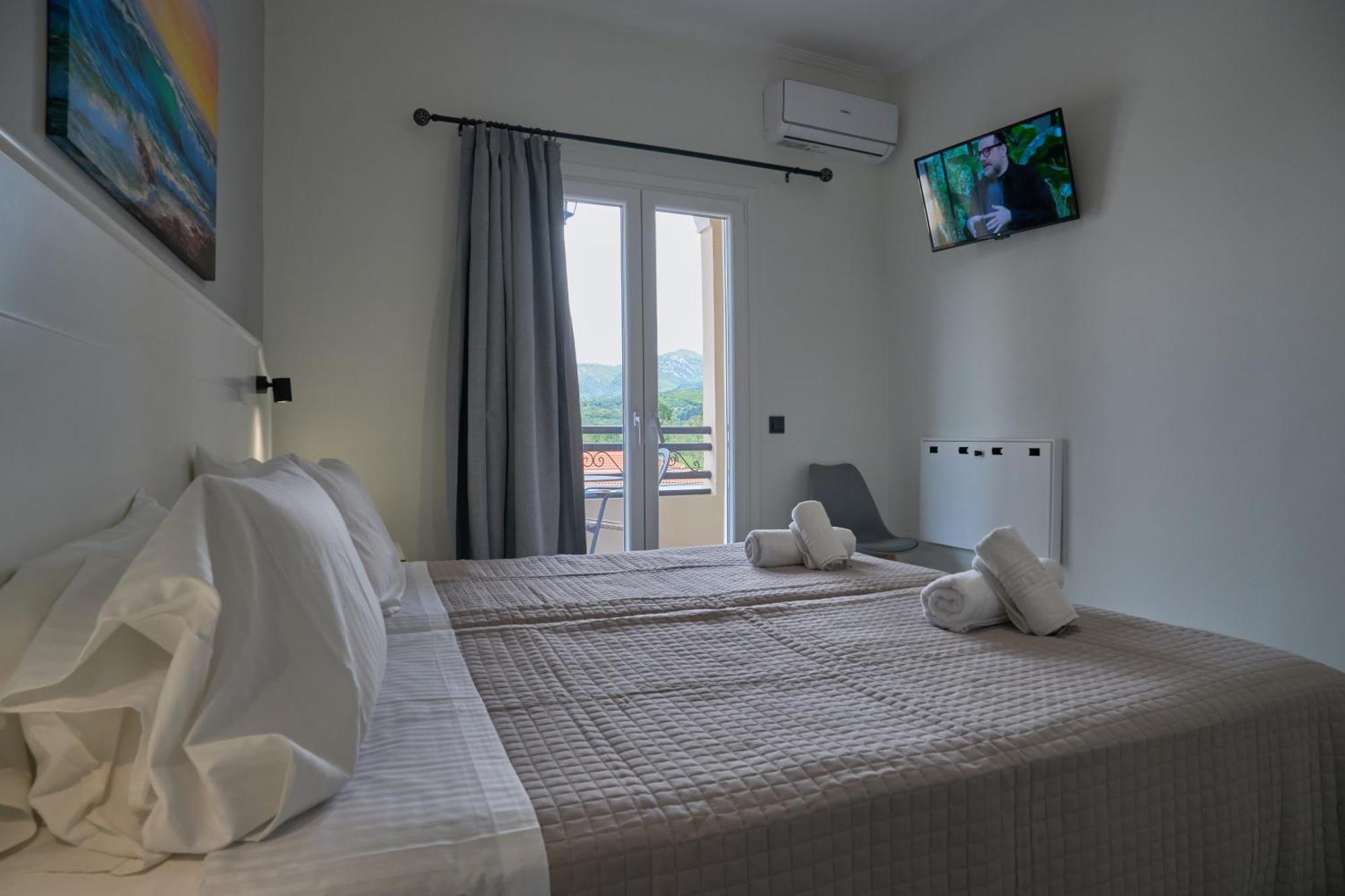 Fiona Apartments Roda  Bagian luar foto